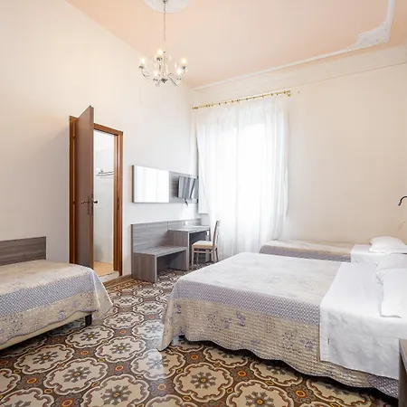Astrid Hotel